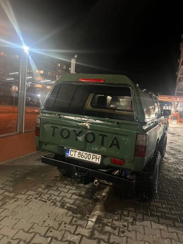 Toyota Hilux 2500 - изображение 6