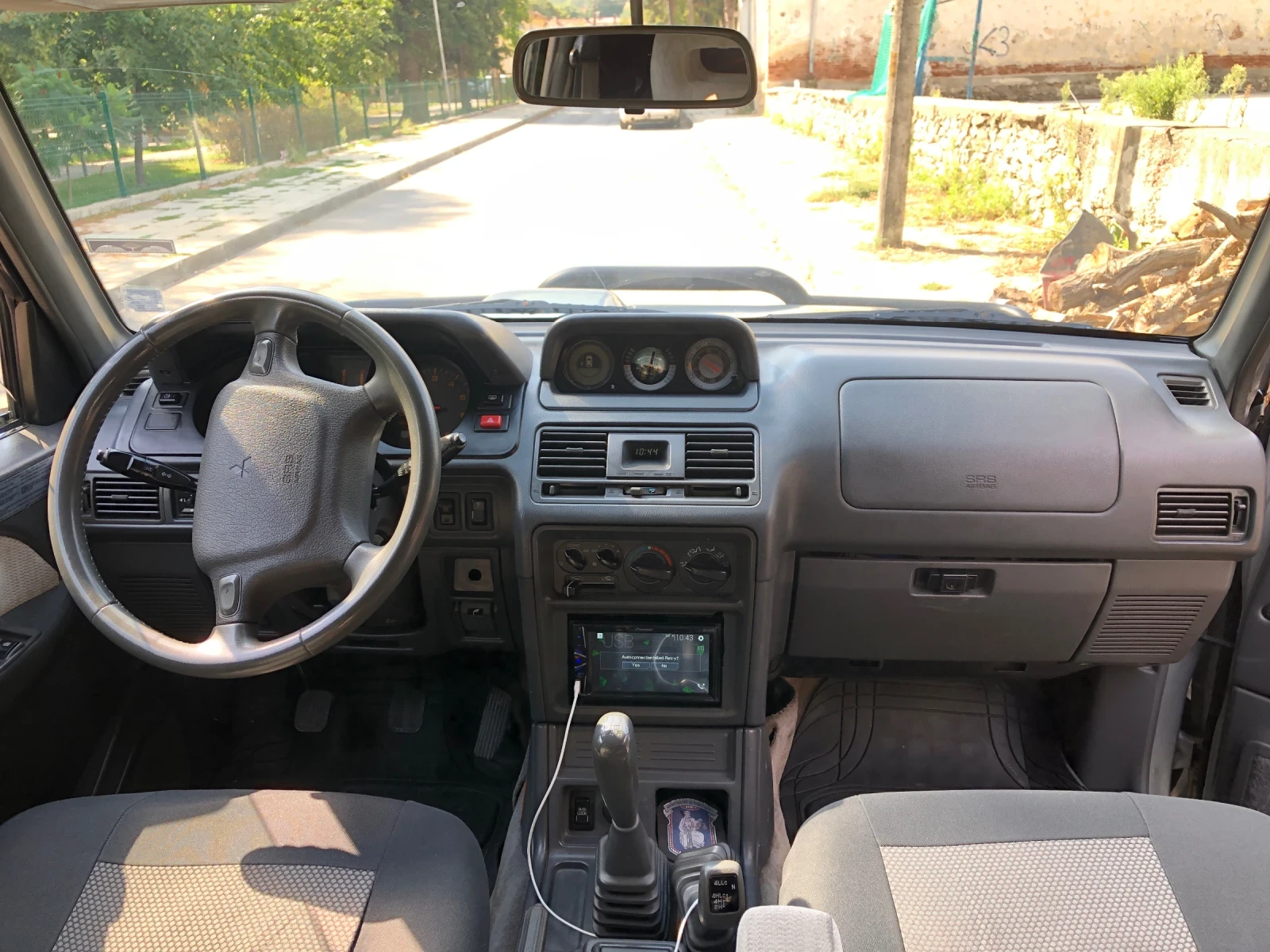 Mitsubishi Pajero 2.8 TDI - изображение 6