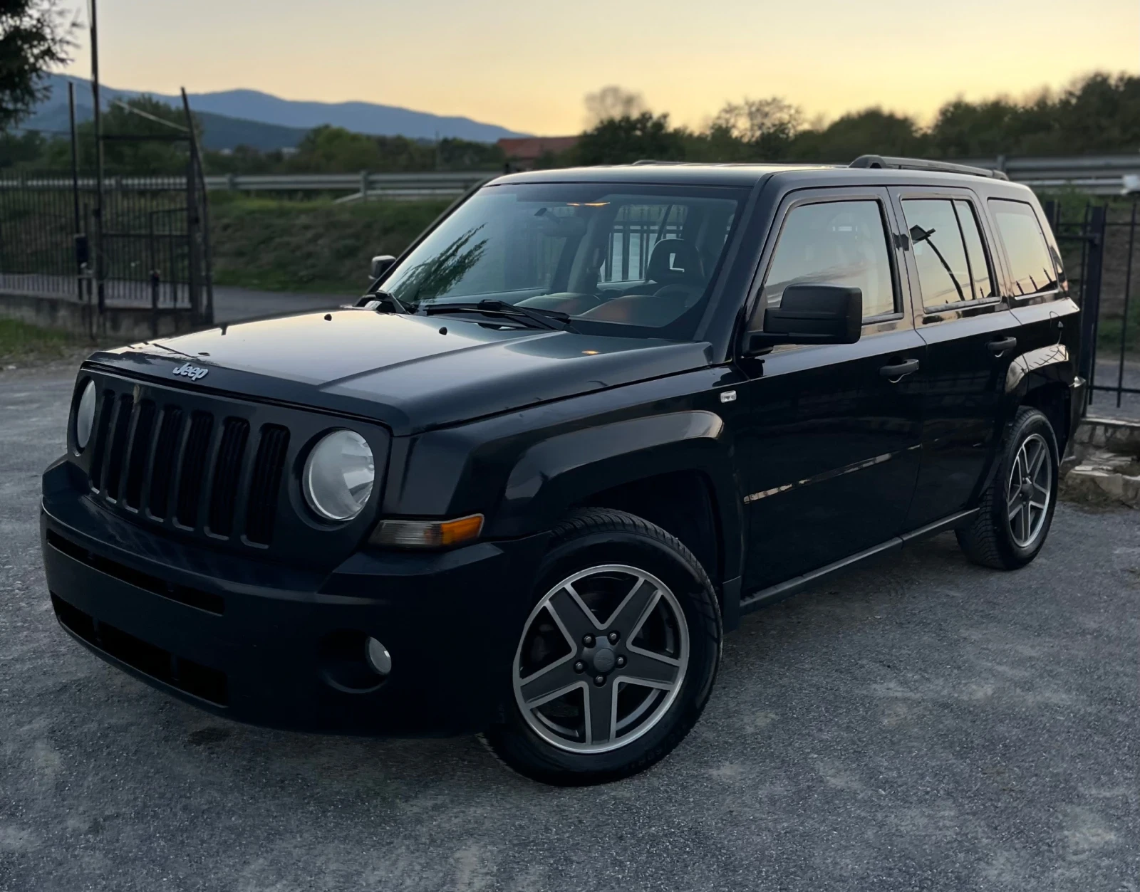 Jeep Patriot 2.0CRD* 4X4* NAVI* SPORT* TOP - [1] 