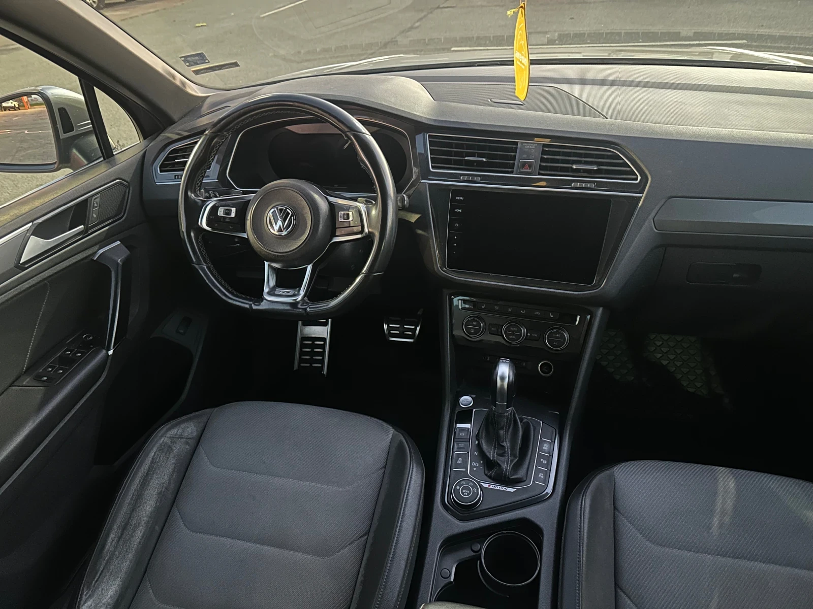 VW Tiguan 2.0 TDI R-Line 240k.c. - изображение 9