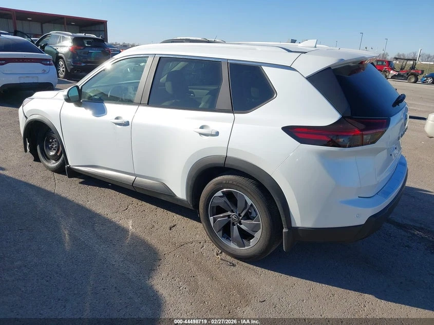 Nissan Rogue 1.5l Sv Fwd, снимка 3 - Автомобили и джипове - 54424576