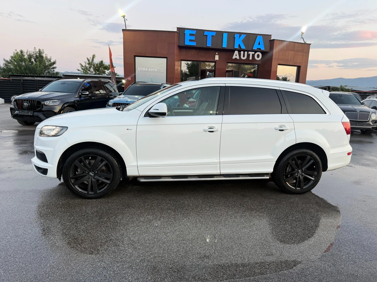 Audi Q7 Sline-7места-Led-Bixenon-Alkantar-Panorama-Full, снимка 5 - Автомобили и джипове - 55470900