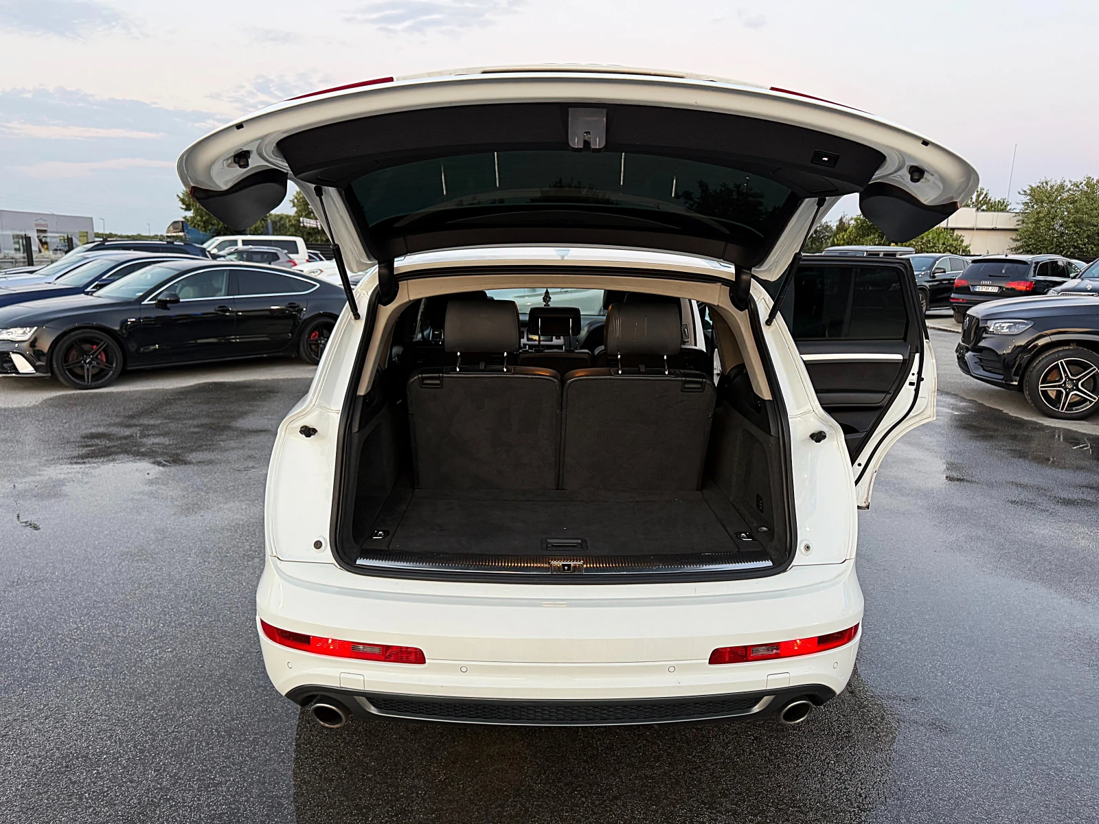 Audi Q7 Sline-7места-Led-Bixenon-Alkantar-Panorama-Full, снимка 16 - Автомобили и джипове - 55470900