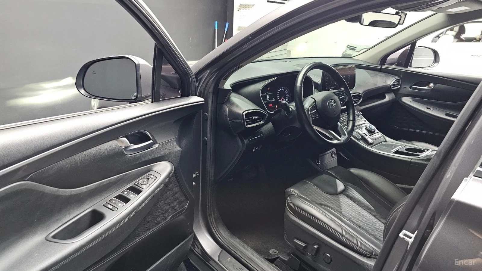Hyundai Santa fe 2WD PREMIUM* КОЖА* ОБДУХВ* НАВИ* АВТОКРЕДИТ, снимка 8 - Автомобили и джипове - 55678217