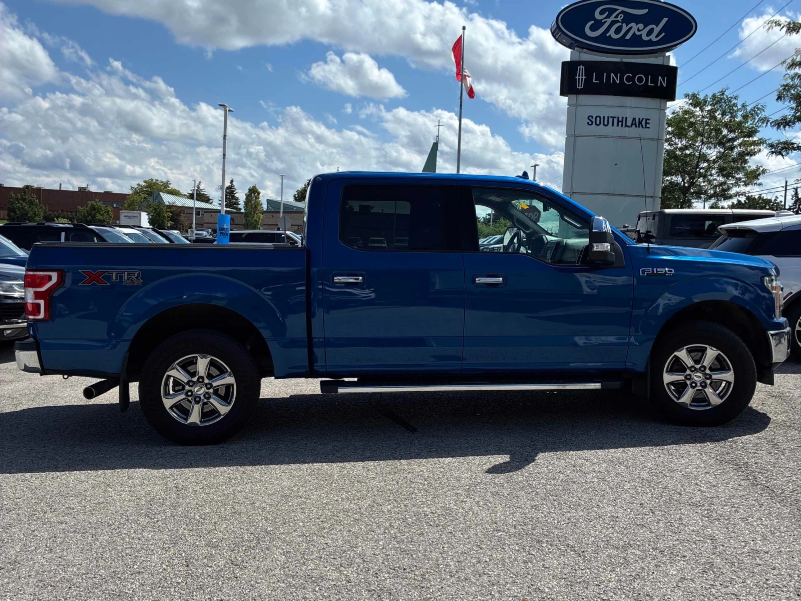 Ford F150 * 4WD SuperCrew Box * CARFAX * ФИНАНСИРАНЕ * , снимка 3 - Автомобили и джипове - 55833068