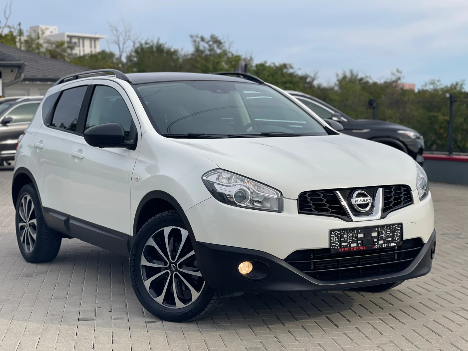 Nissan Qashqai Камери 360, снимка 2 - Автомобили и джипове - 56411707
