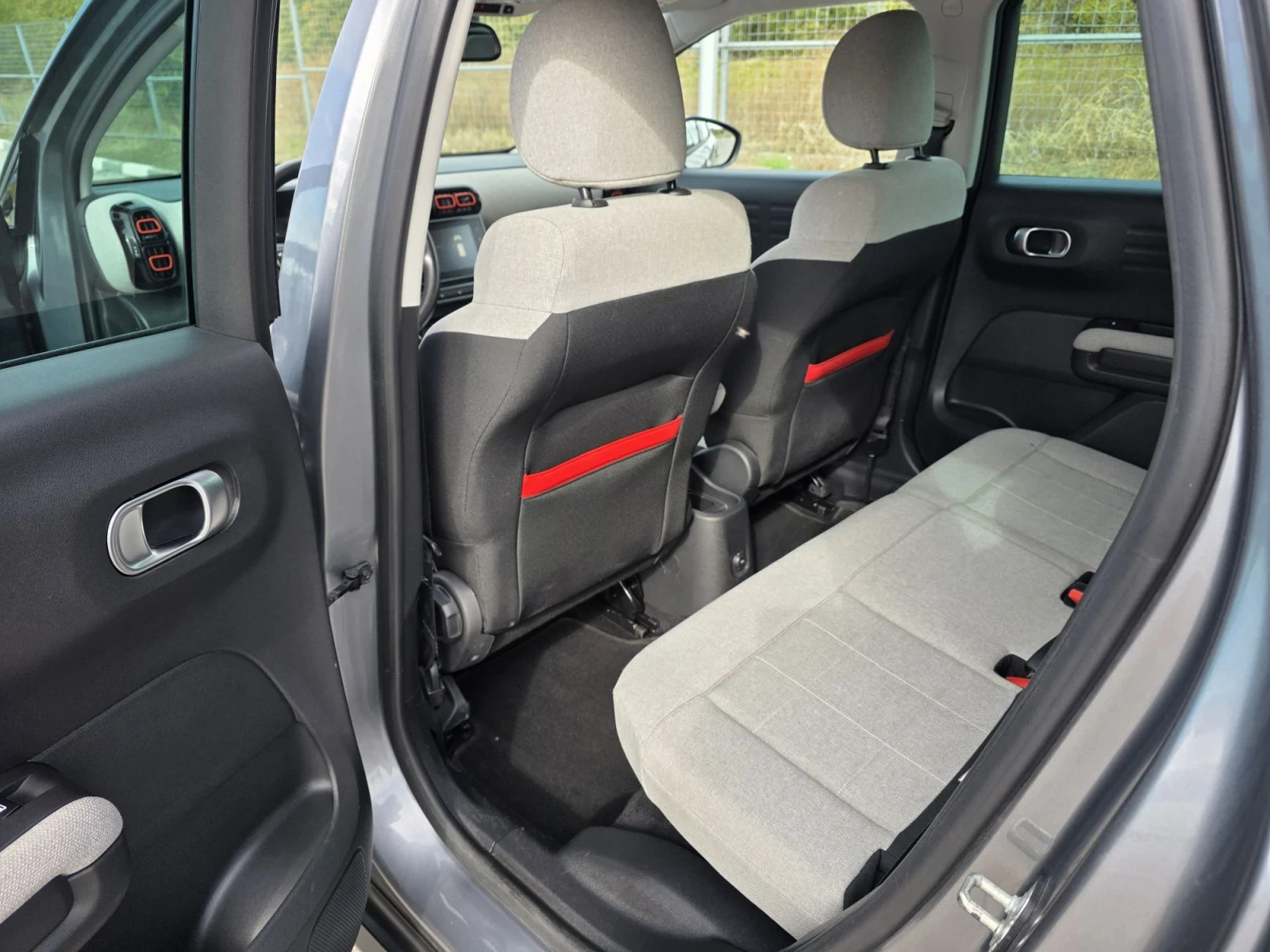 Citroen C3 Aircross 1.2-110kc puretech Shine s&s | Mobile.bg � ����������� 11