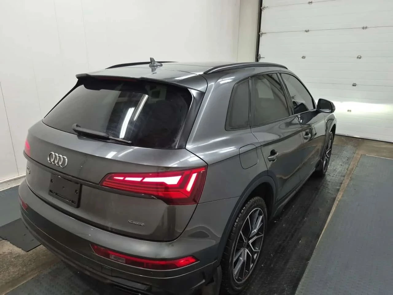 Audi Q5, снимка 2 - Автомобили и джипове - 56689242