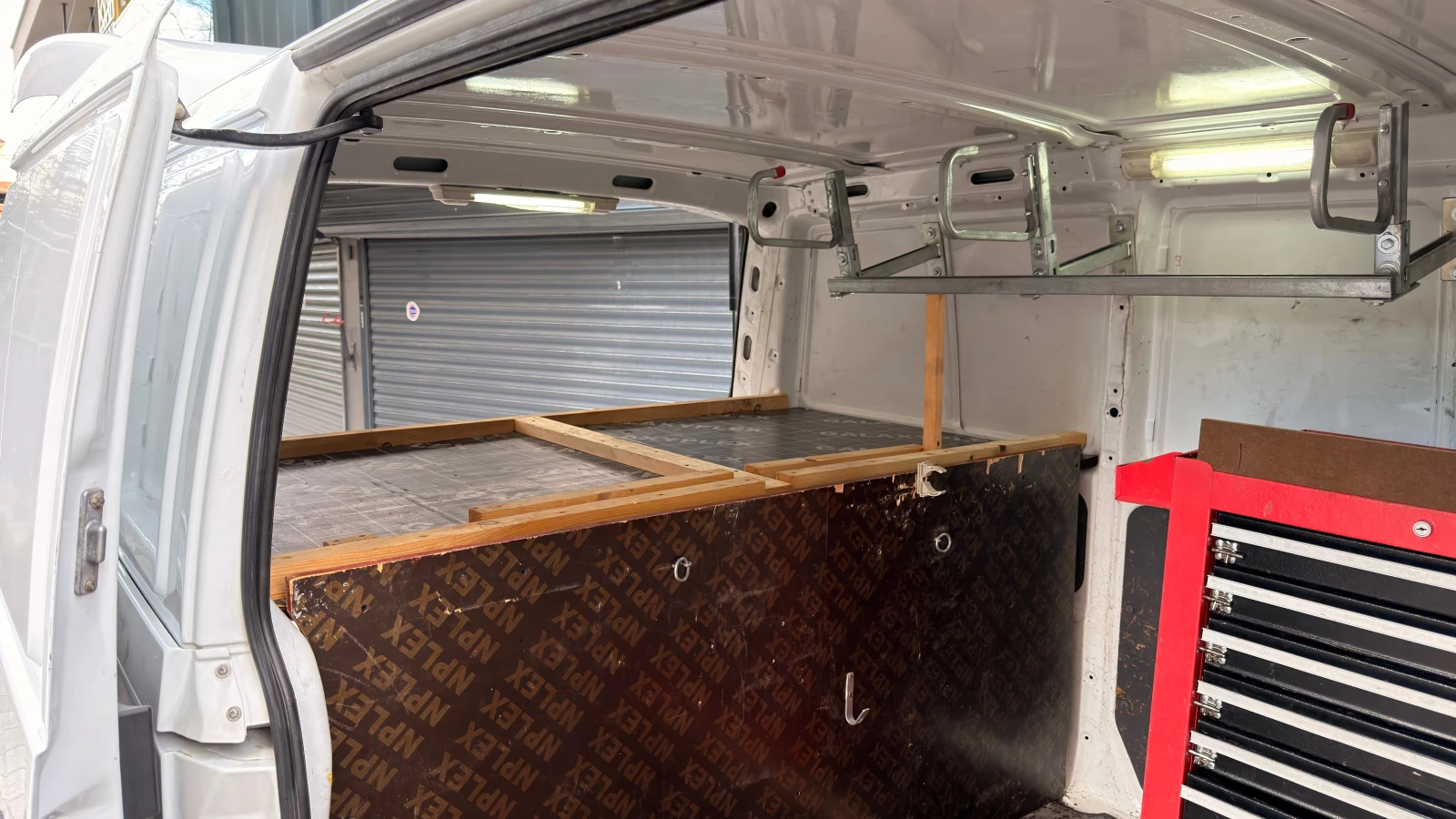 Mercedes-Benz Vito 108D - изображение 9