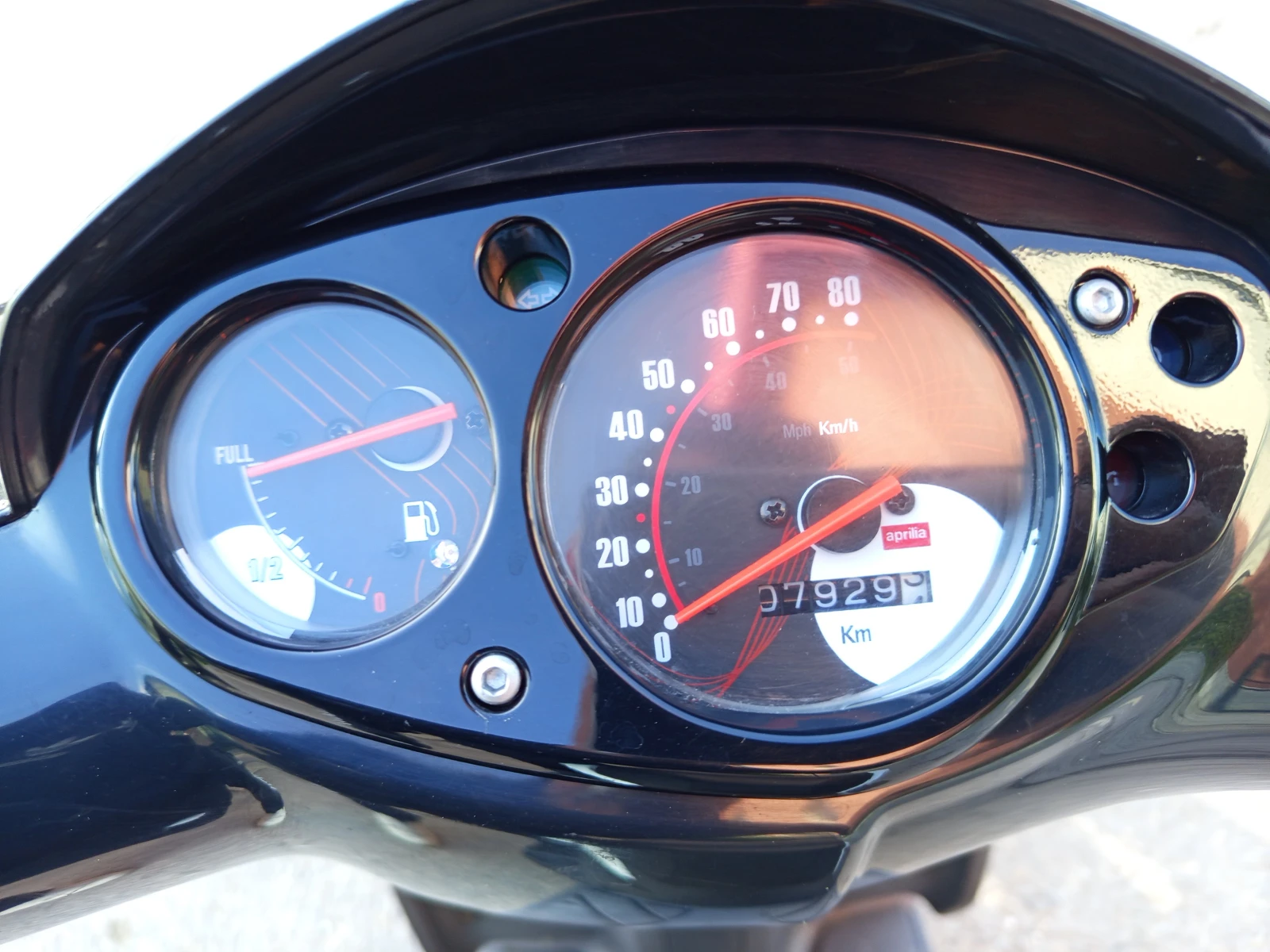 Aprilia Sr  - изображение 10