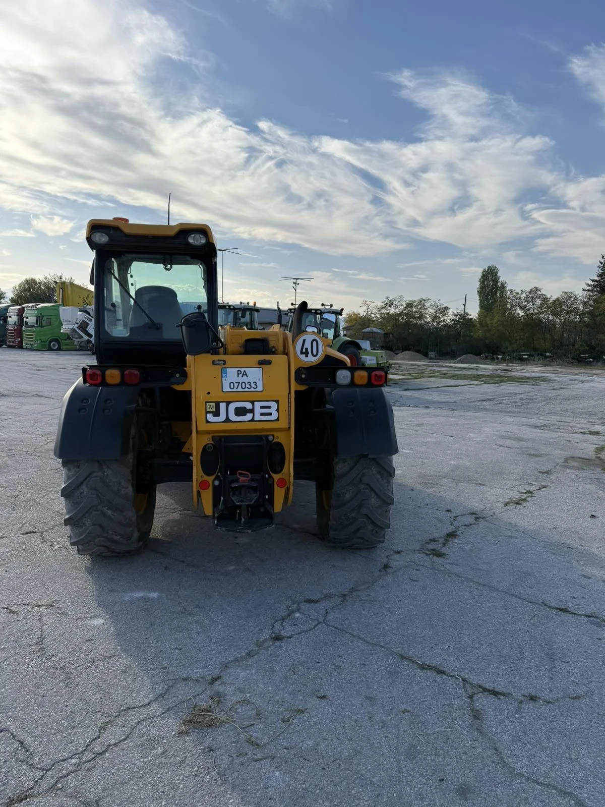 Телескопичен товарач JCB 531-70, снимка 4 - Селскостопанска техника - 56598504