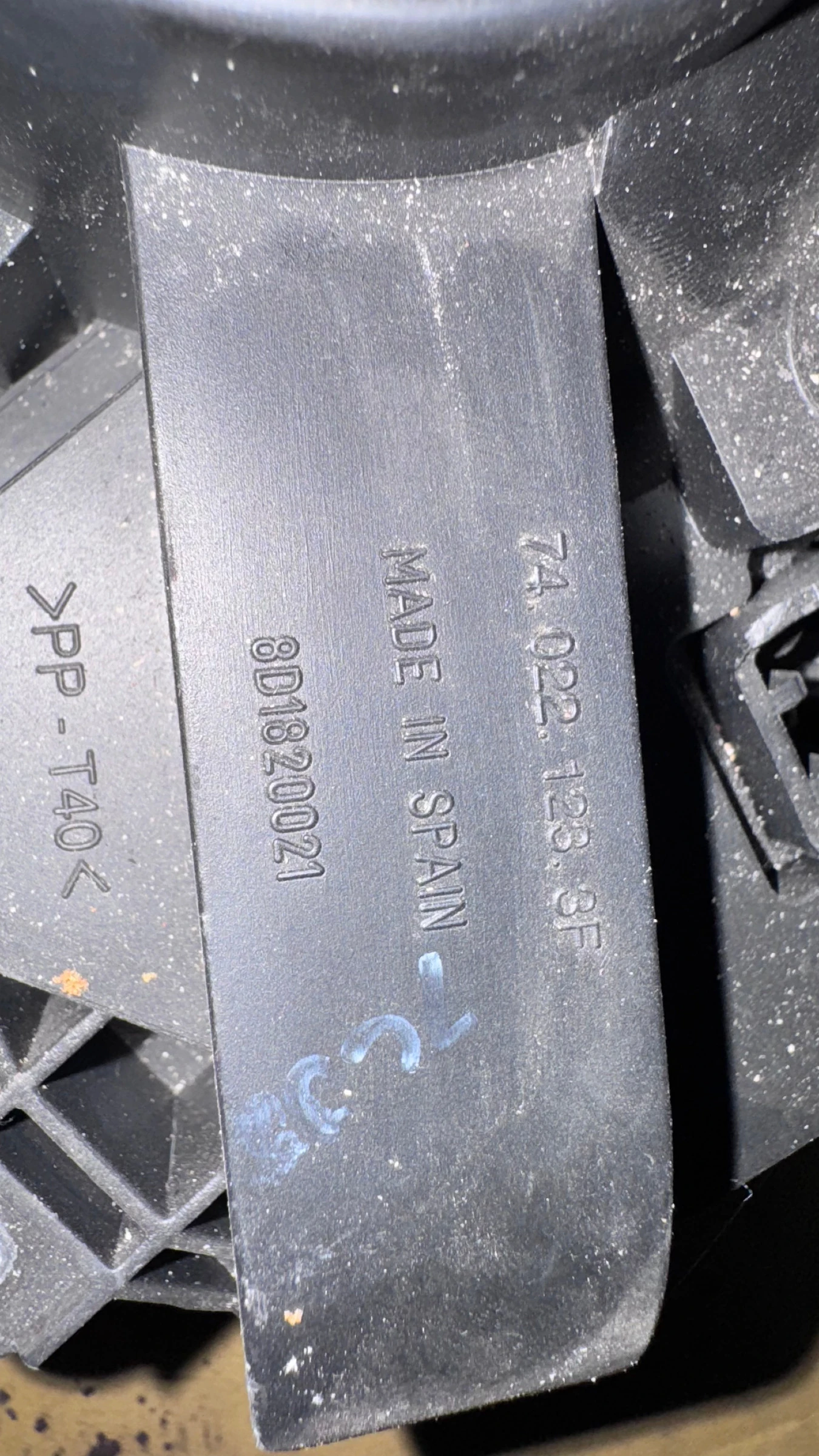 ���������� �� ����� �a VW Passat - 74.022.123.3F / 8D1820021 | Mobile.bg � ����������� 2