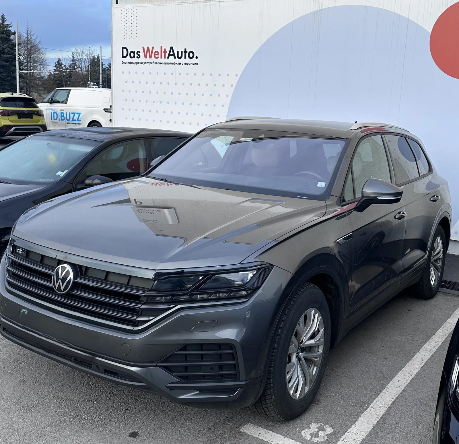   VW Touareg | Mobile.bg   4