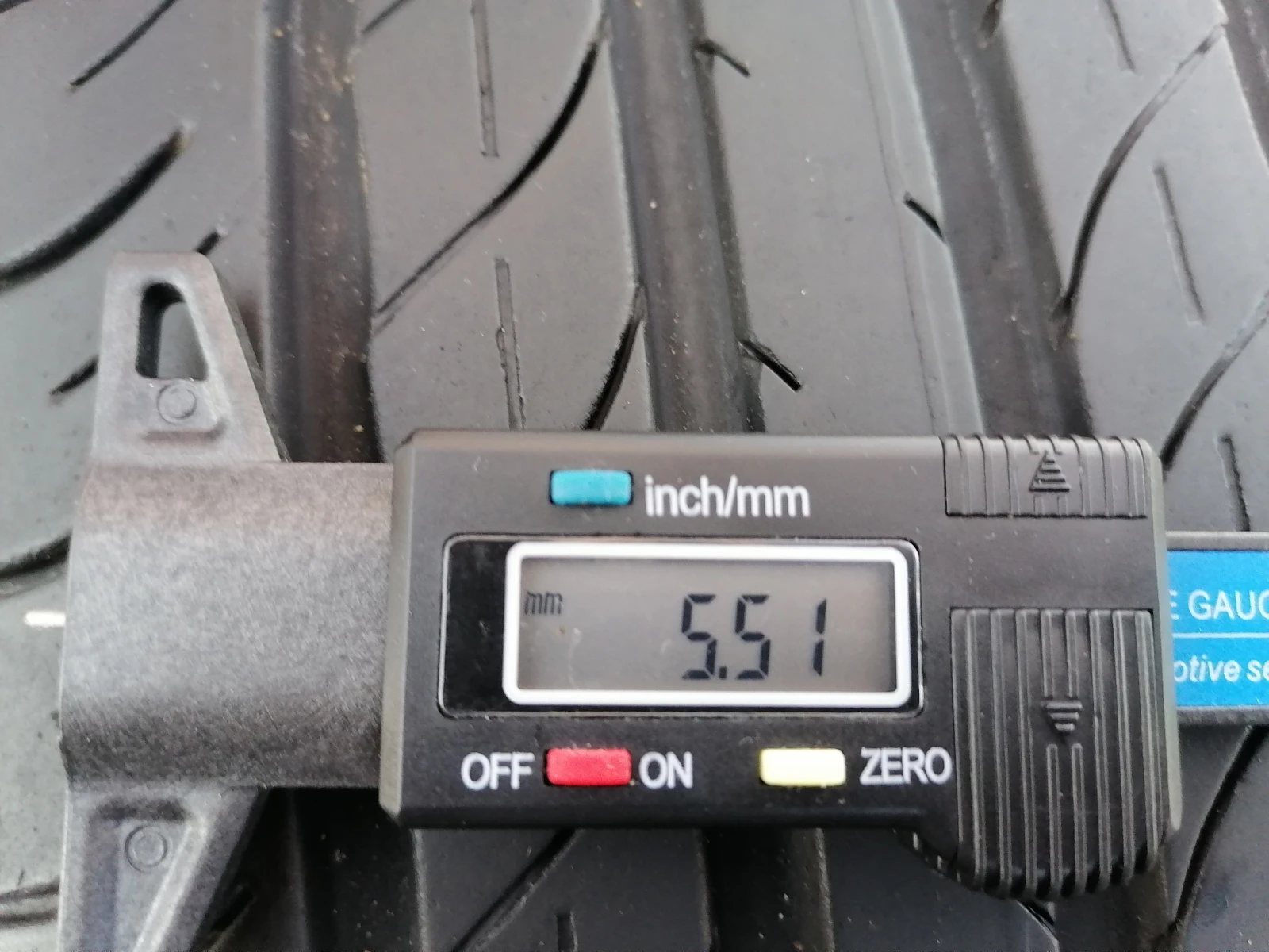 Гуми Летни 235/60R18, снимка 7 - Гуми и джанти - 53853857