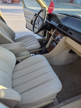 Mercedes-Benz 124 2.6, снимка 5