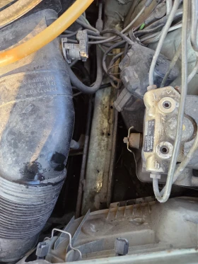 Mercedes-Benz 124 2.6, снимка 11