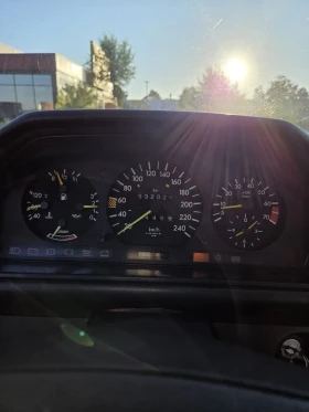 Mercedes-Benz 124 2.6, снимка 12