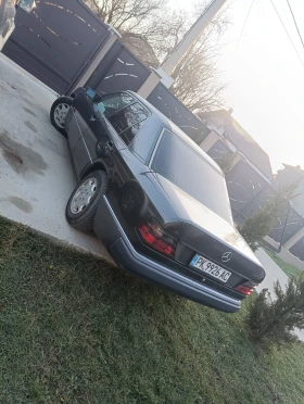 Mercedes-Benz 124 200E, снимка 4