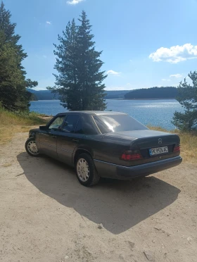 Mercedes-Benz 124 200E, снимка 2