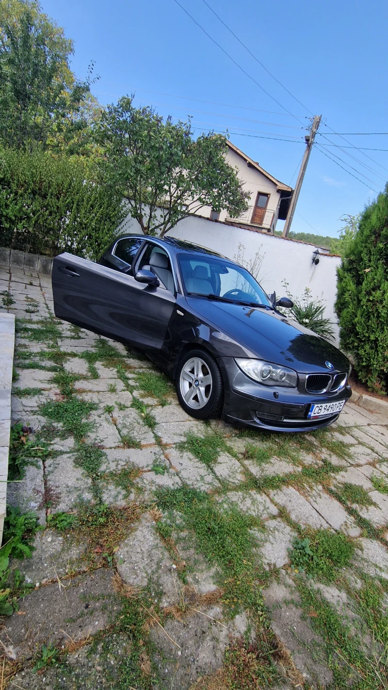 BMW 120 Facelift, снимка 12 - Автомобили и джипове - 47533538