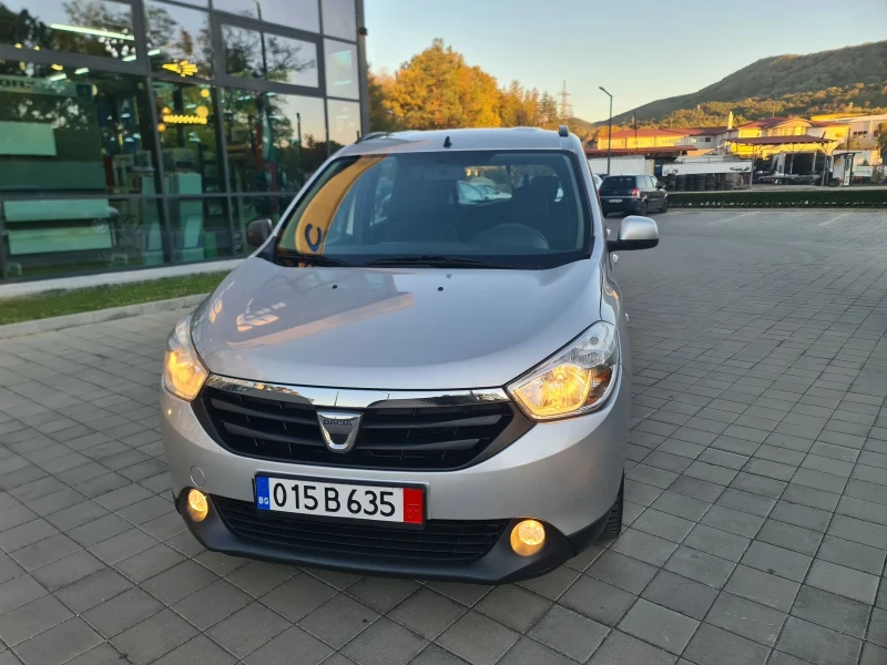 Dacia Lodgy 1.2 бензин 115кс., снимка 1 - Автомобили и джипове - 47723307