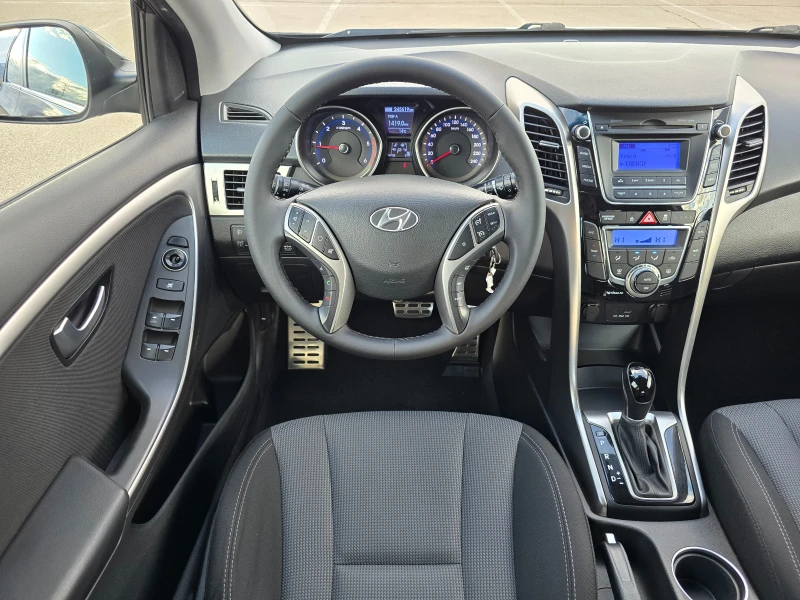 Hyundai I30 1.6 CRDI 16V АВТОМАТИК, снимка 12 - Автомобили и джипове - 48644828