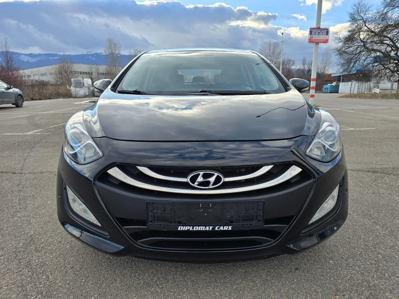 Hyundai I30 1.6 CRDI 16V АВТОМАТИК, снимка 1 - Автомобили и джипове - 48644828