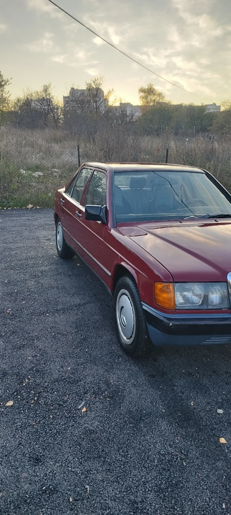 Mercedes-Benz 190 190, снимка 4 - Автомобили и джипове - 48727136