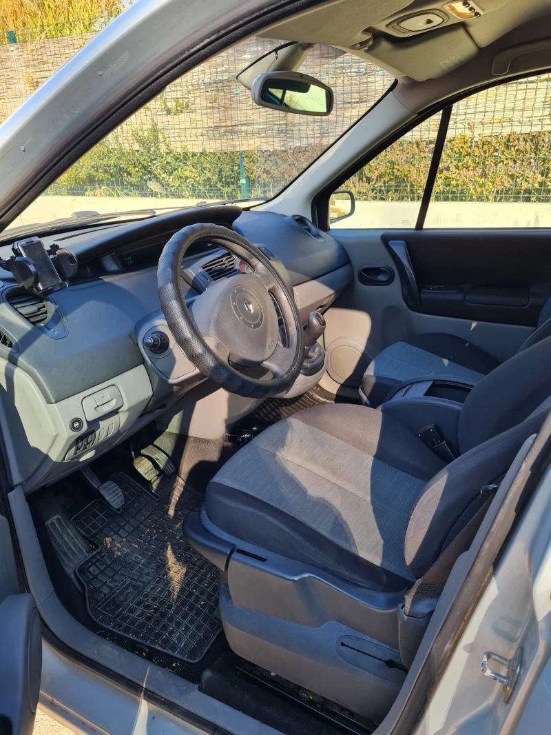 Renault Scenic 1.4, снимка 5 - Автомобили и джипове - 49138291