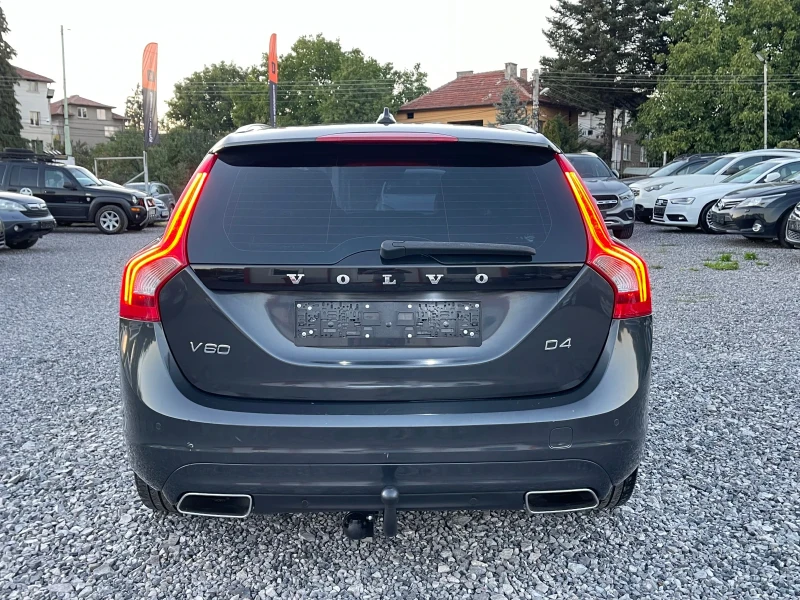 Volvo V60 D4, 2.0, 181Hp, Автоматик, Навигация, Кожа, Памет, снимка 8 - Автомобили и джипове - 51548844