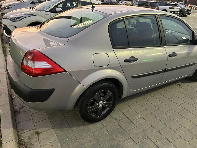 Renault Megane, снимка 8 - Автомобили и джипове - 52527418