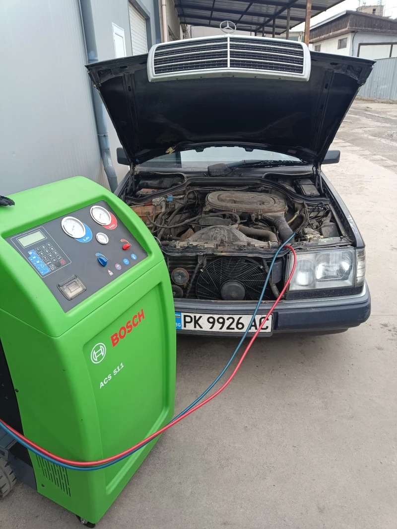 Mercedes-Benz 124 200E, снимка 7 - Автомобили и джипове - 52841573