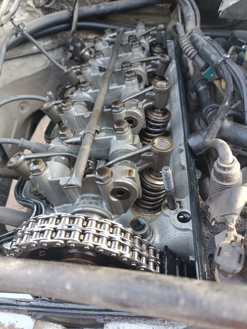 Mercedes-Benz 124 200E, снимка 9 - Автомобили и джипове - 52841573