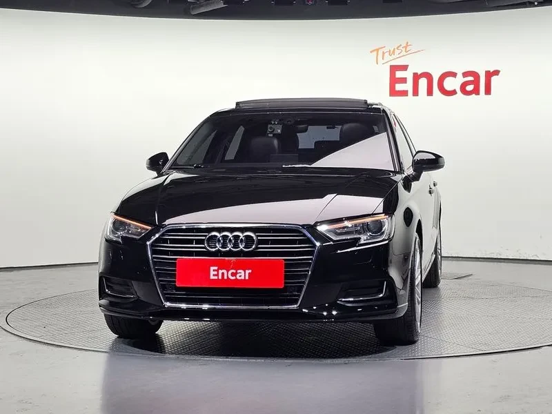 Audi A3 2.0 TFSI, снимка 3 - Автомобили и джипове - 54971507
