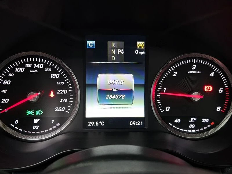 Mercedes-Benz C 200 * W205* C220D* ЦЕНАДОБГ!, снимка 8 - Автомобили и джипове - 55604994