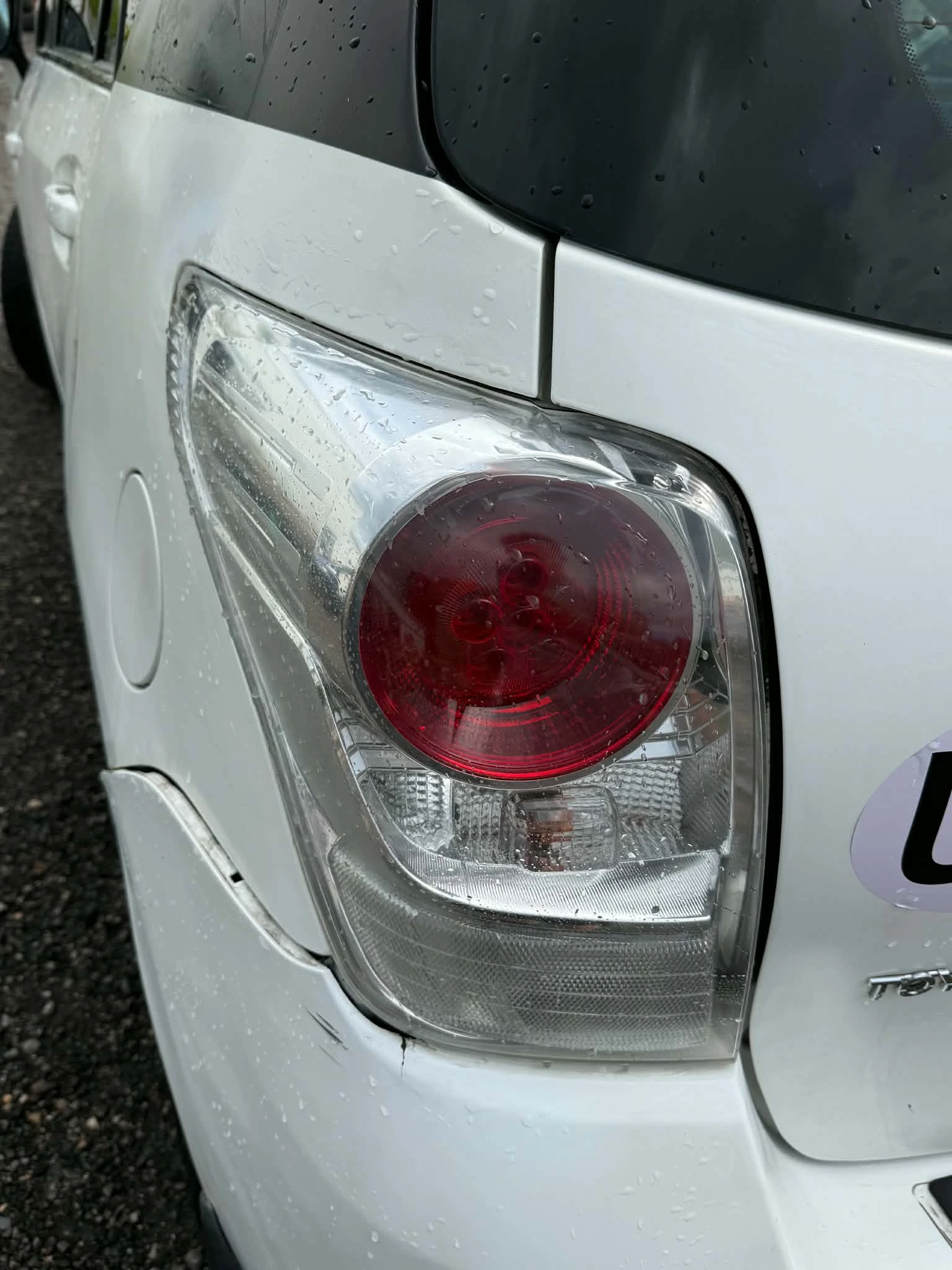 Toyota Verso 1.6 D-4D (112 �.�.) �� ����� | Mobile.bg � ����������� 14