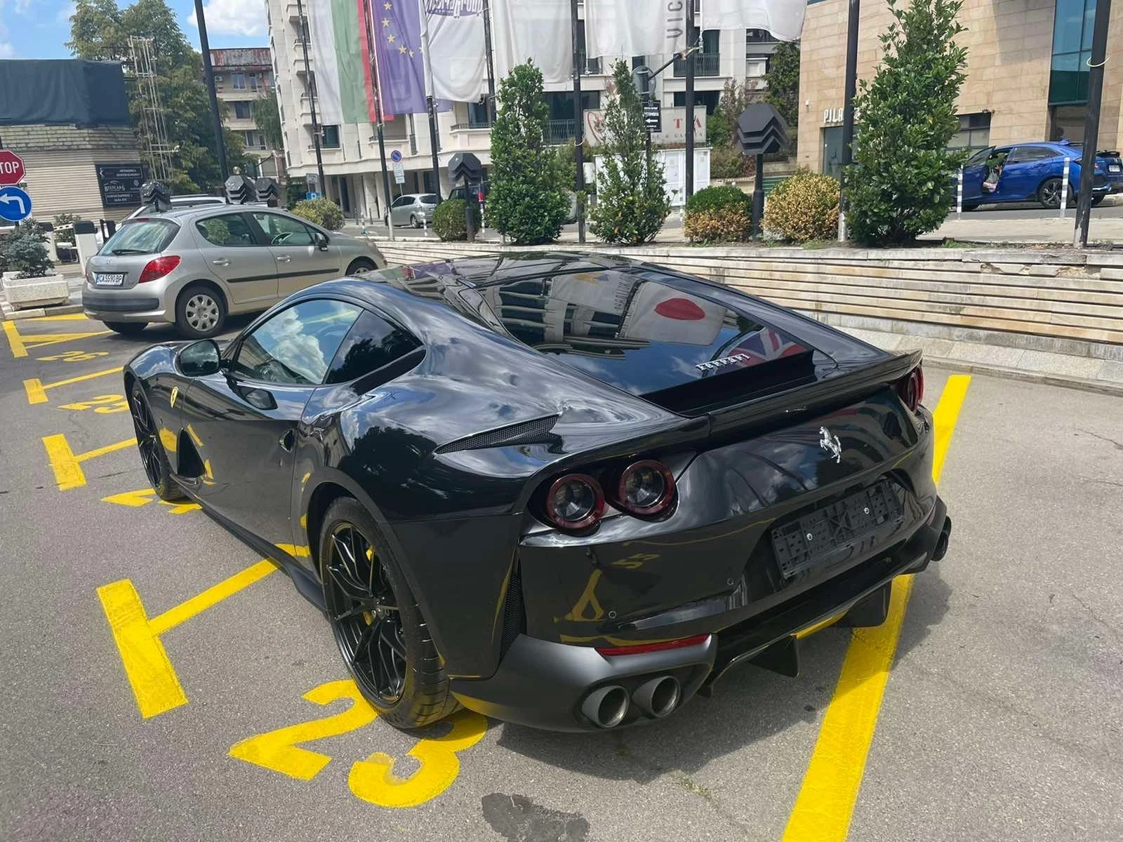Ferrari 812 Superfast  - изображение 4