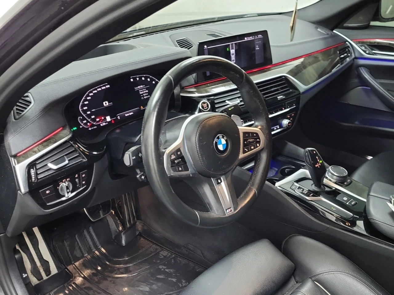 BMW 540 * АВТО КРЕДИТ* ЦЕНА ДО БГ * СЕРВИЗНА ИСТОРИЯ *  - изображение 8