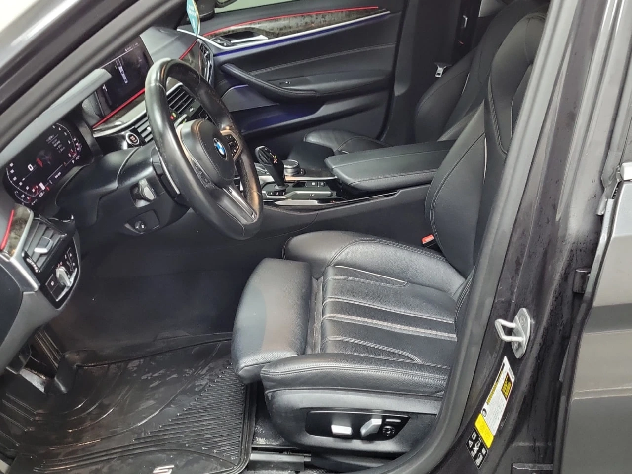 BMW 540 * АВТО КРЕДИТ* ЦЕНА ДО БГ * СЕРВИЗНА ИСТОРИЯ *  - изображение 9