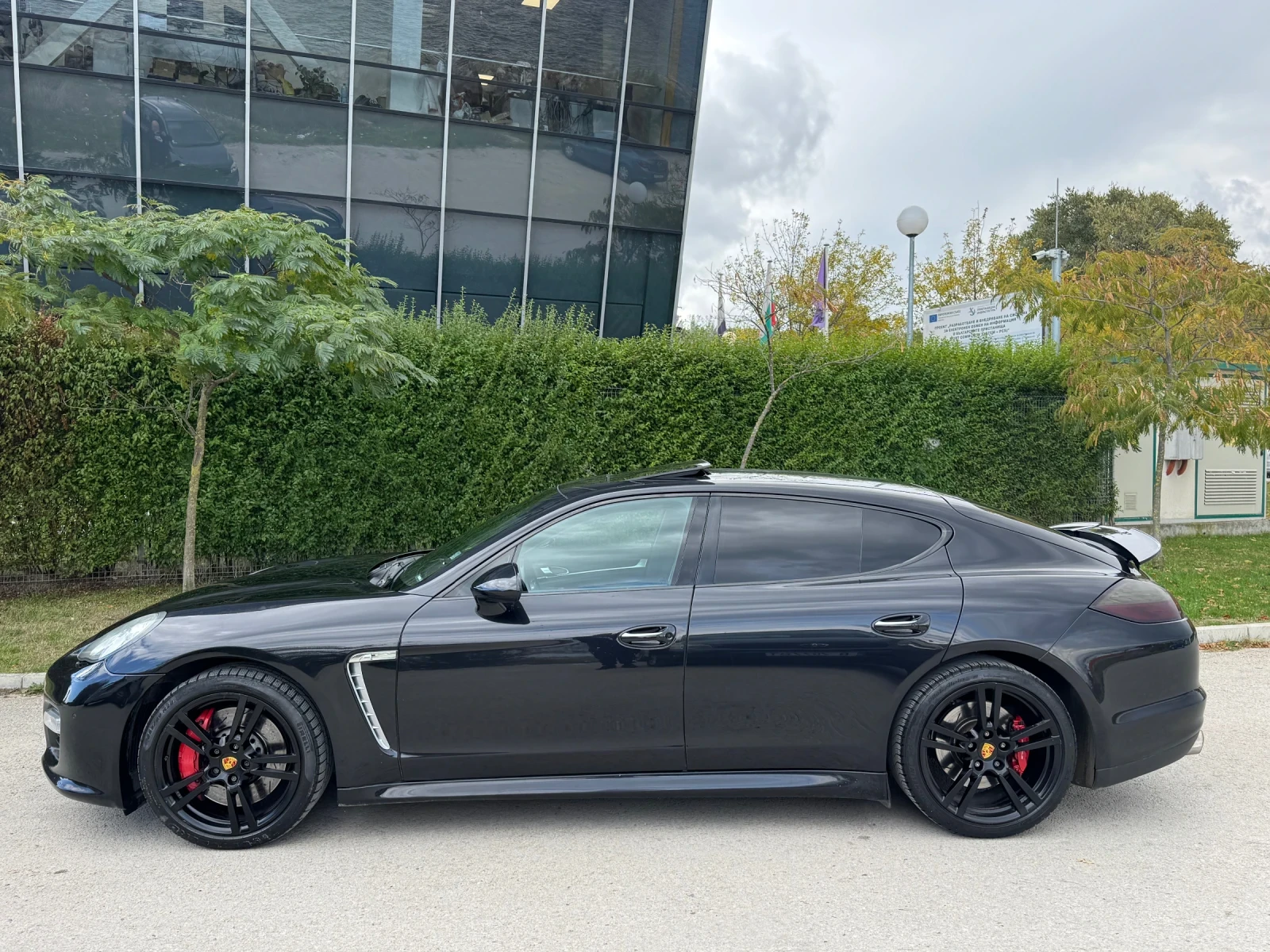 Porsche Panamera TURBO - изображение 2