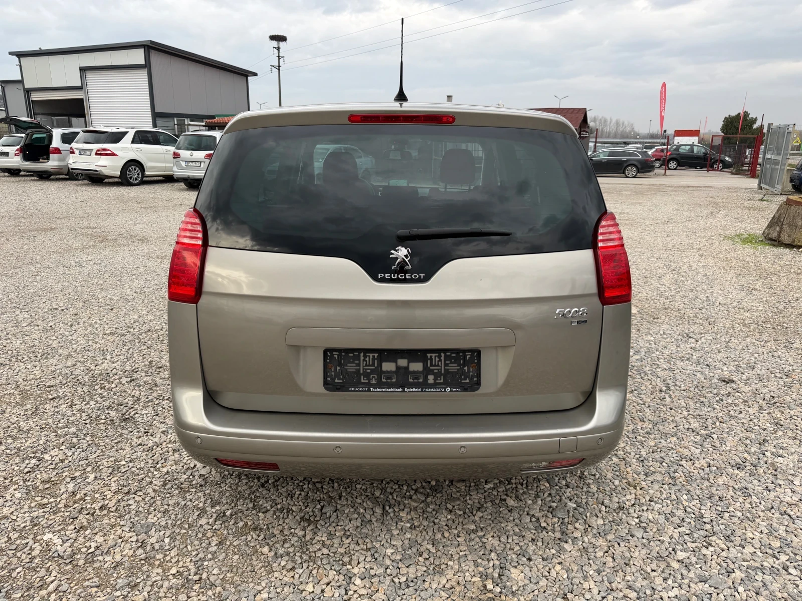 Peugeot 5008 1.6HDI-115PS-АВТОМАТ-НАВИ  - изображение 6
