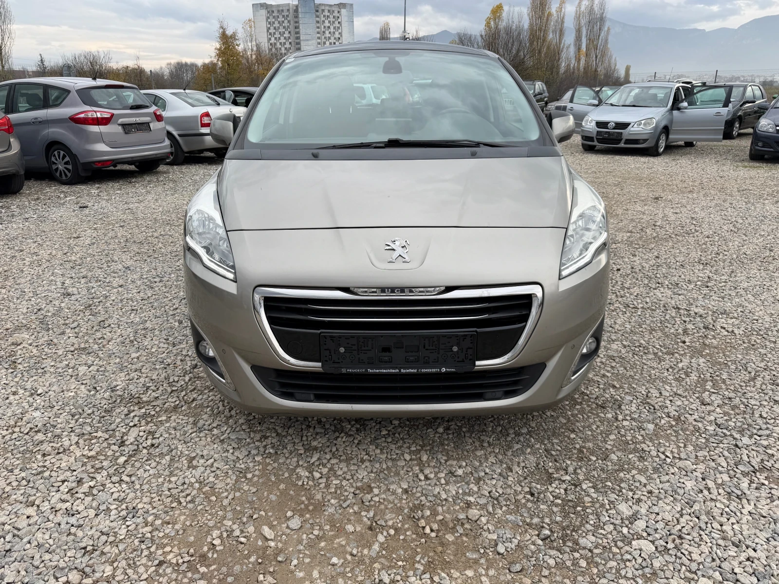 Peugeot 5008 1.6HDI-115PS-АВТОМАТ-НАВИ  - изображение 2
