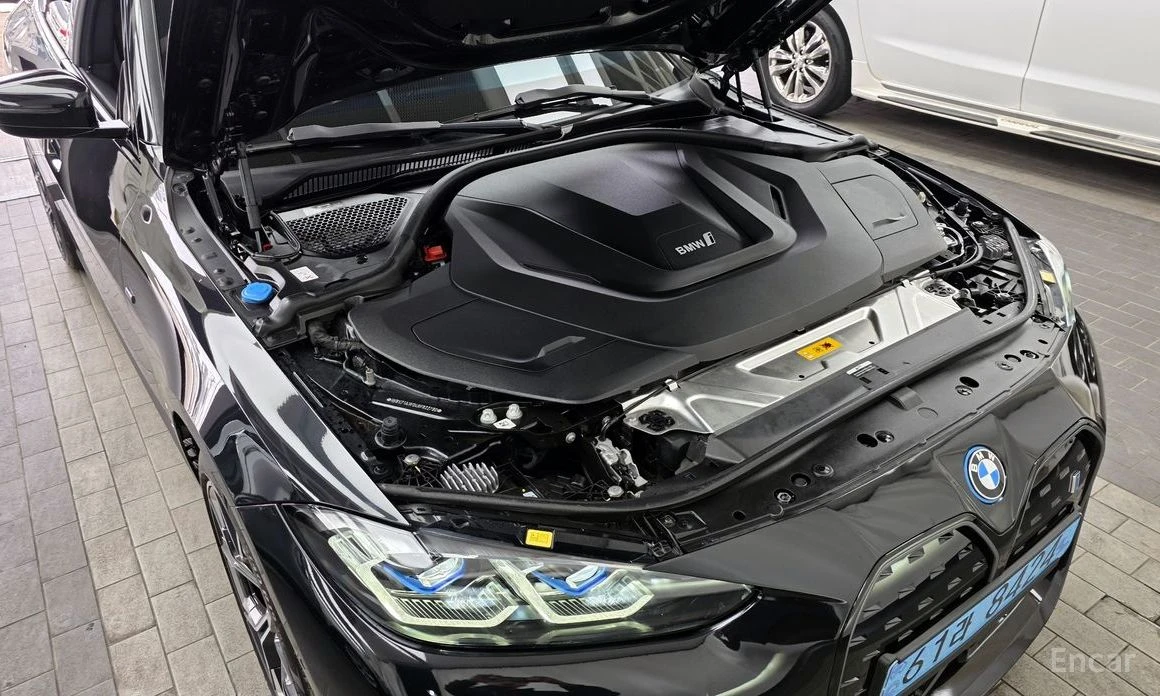 BMW i4 * eDrive40* M-SPORT PRO* , снимка 6 - Автомобили и джипове - 53963124