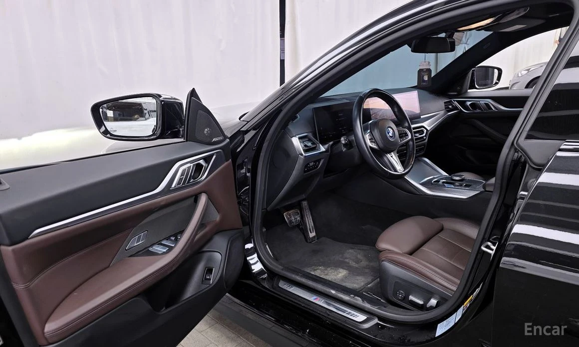 BMW i4 * eDrive40* M-SPORT PRO* , снимка 10 - Автомобили и джипове - 53963124