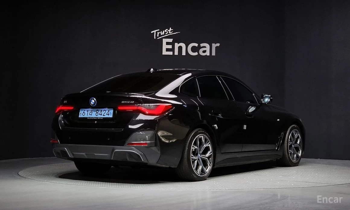 BMW i4 * eDrive40* M-SPORT PRO* , снимка 2 - Автомобили и джипове - 53963124