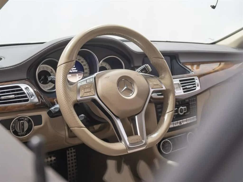 Mercedes-Benz CLS 500 550 4MATIC/Harman Kardon/Heated & Cooled seats, снимка 11 - Автомобили и джипове - 54032596