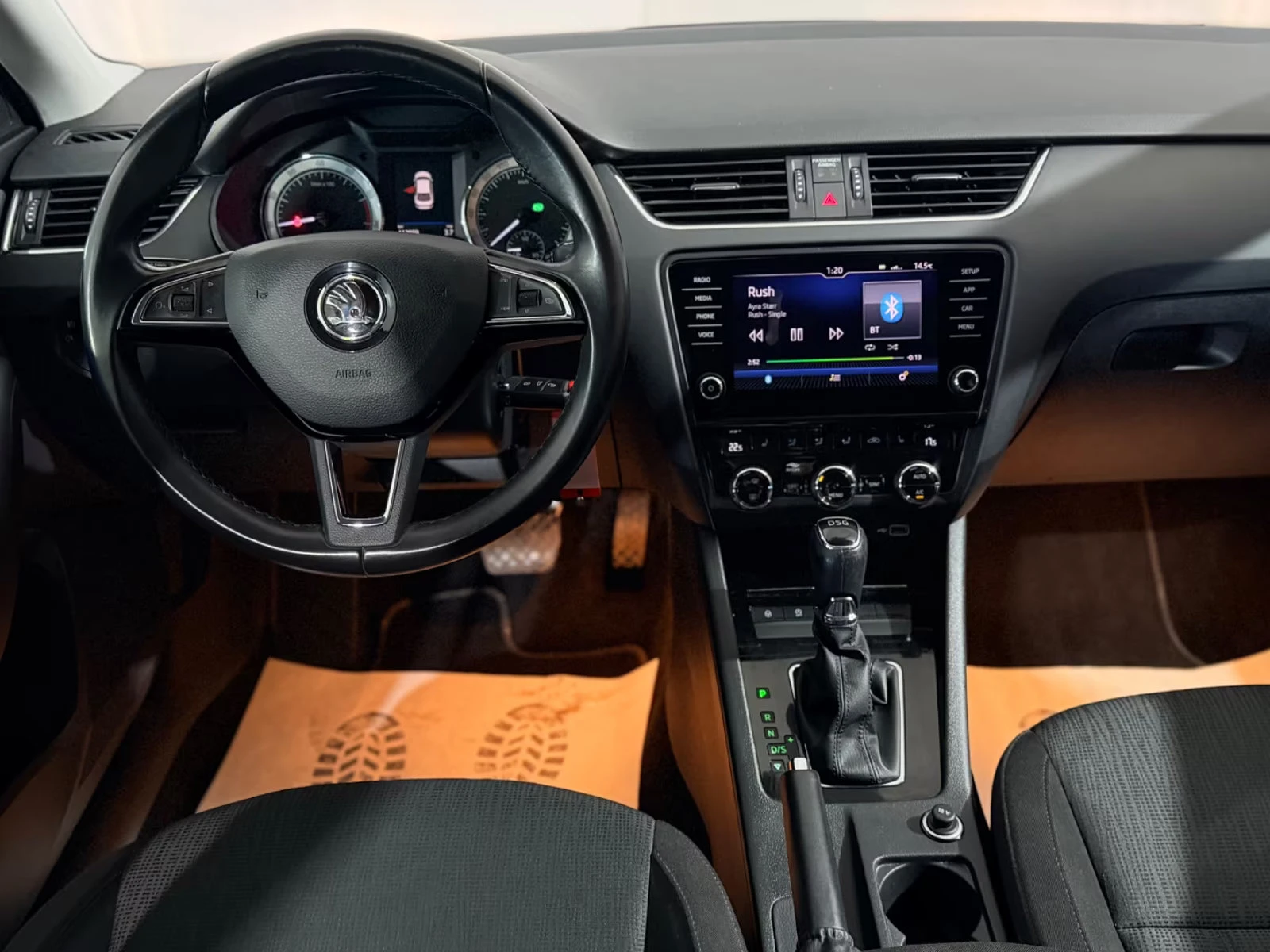 Skoda Octavia STYLE/116HP/LED/NAVI/CPLAY/ACC/AMBI/123q, снимка 6 - Автомобили и джипове - 54108640