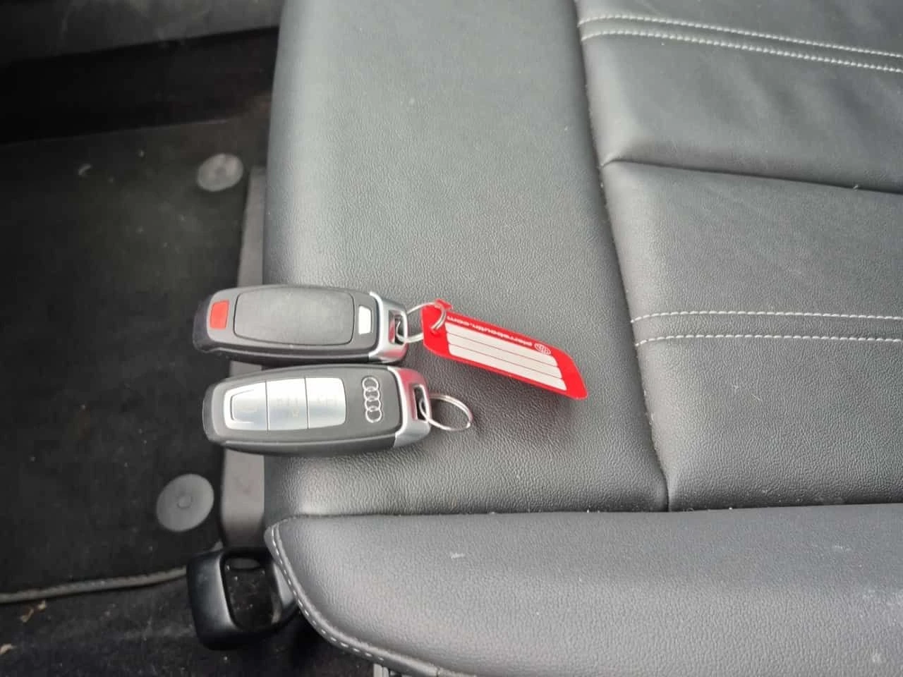 Audi A3 2 KЛЮЧА| 2 ЧИФТА ГУМИ| CARFAX , снимка 17 - Автомобили и джипове - 54113384