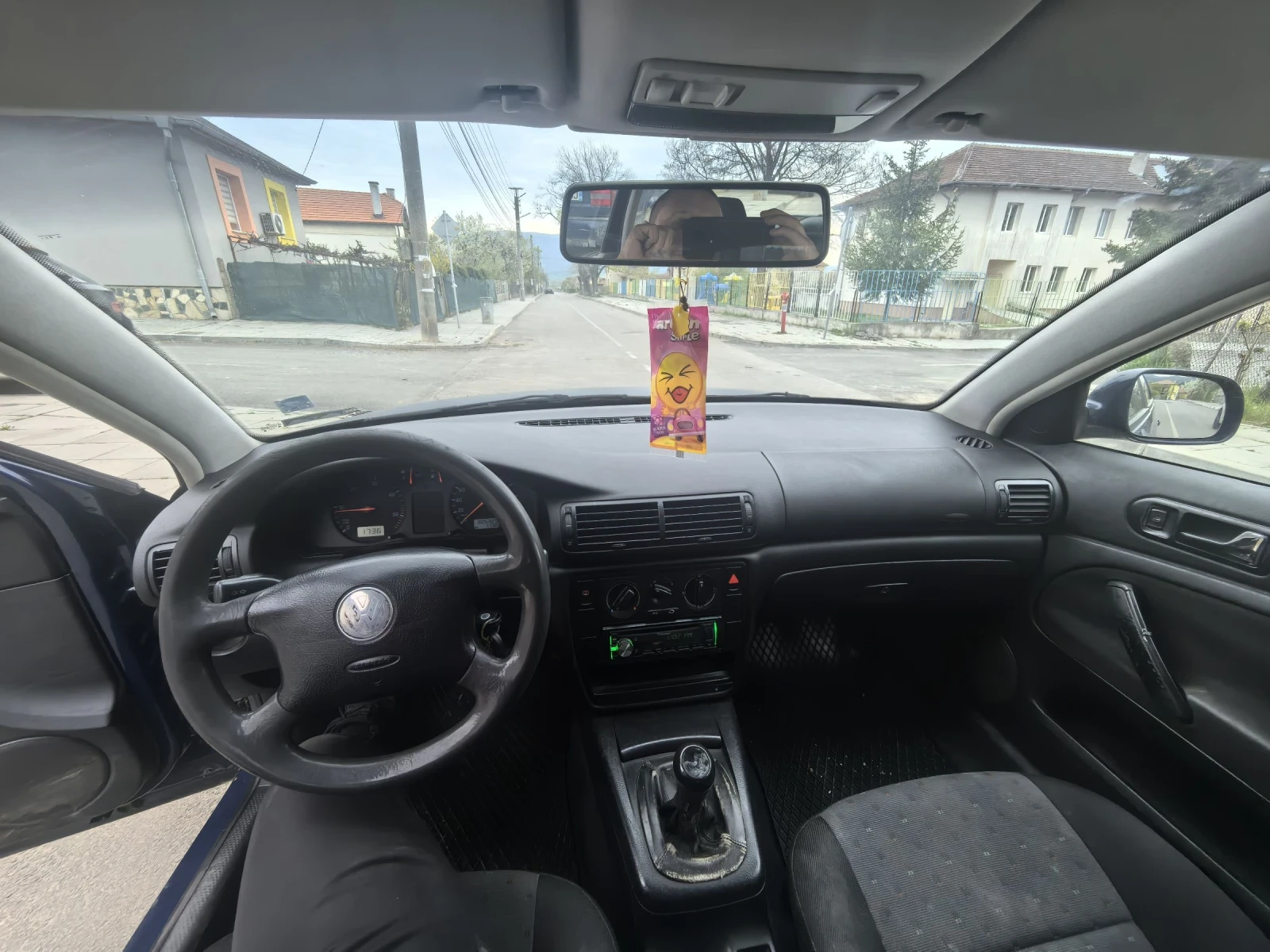 VW Passat 1.9 тди, снимка 10 - Автомобили и джипове - 54269535