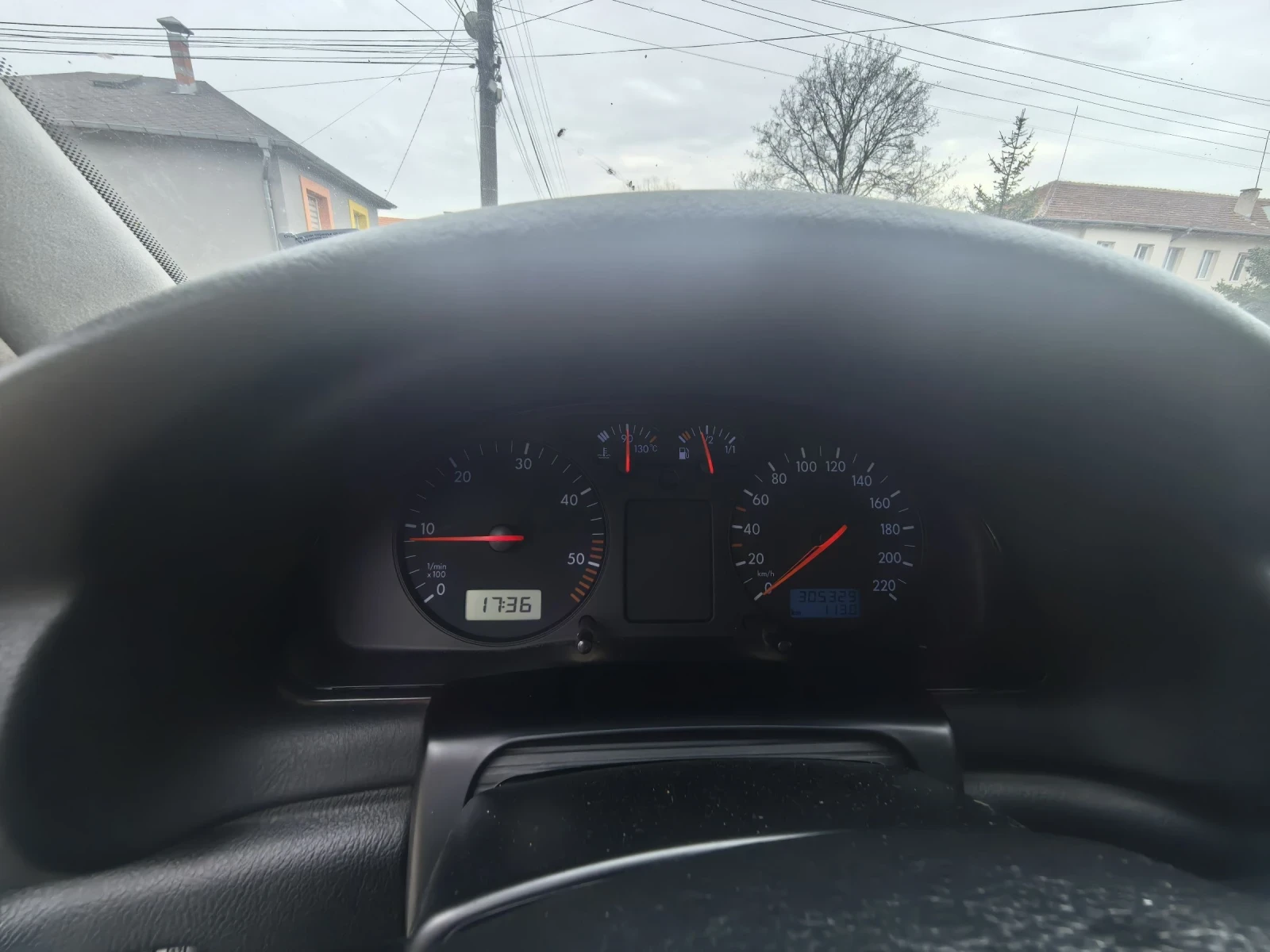 VW Passat 1.9 тди, снимка 9 - Автомобили и джипове - 54269535